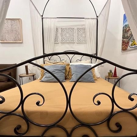 Appartement Le Stanze Di Ballaro à Palerme Extérieur photo