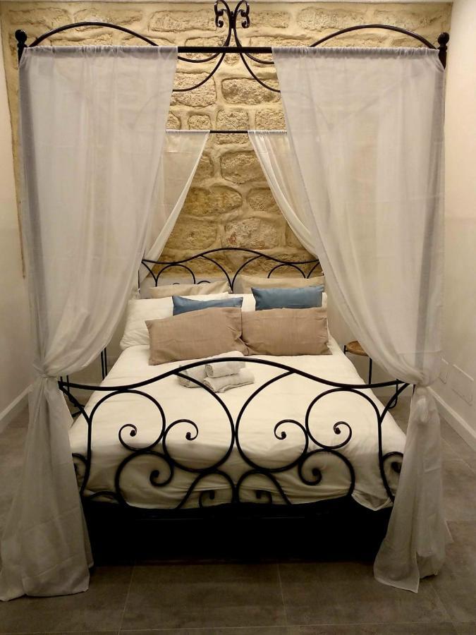 Appartement Le Stanze Di Ballaro à Palerme Extérieur photo