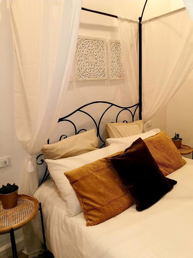 Appartement Le Stanze Di Ballaro à Palerme Extérieur photo