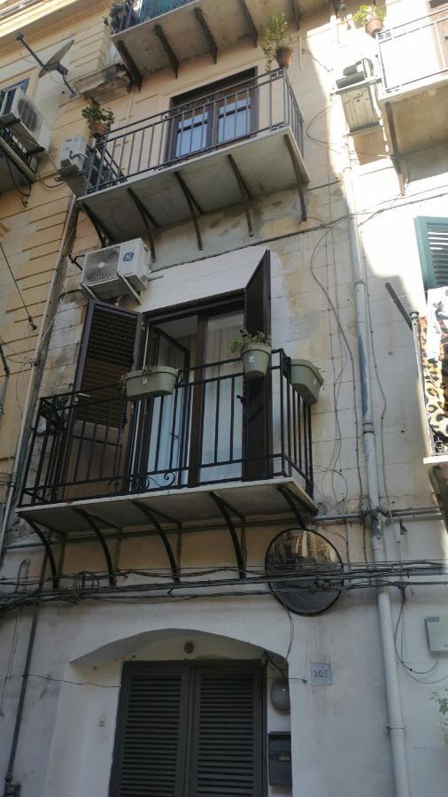Appartement Le Stanze Di Ballaro à Palerme Extérieur photo