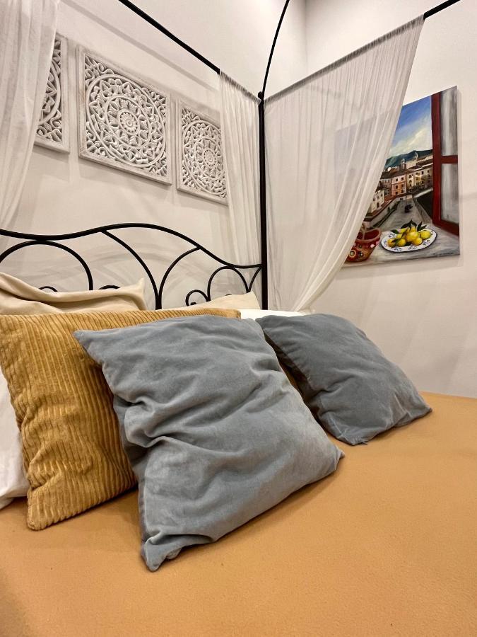 Appartement Le Stanze Di Ballaro à Palerme Extérieur photo